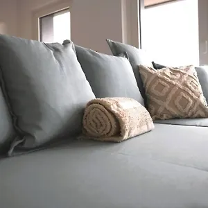 Beautiful Stylish 2br In Kirchberg Luxembourg